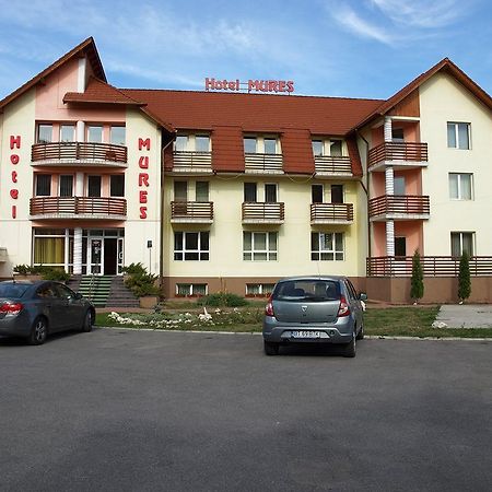 Hotel Mures Topliţa Esterno foto