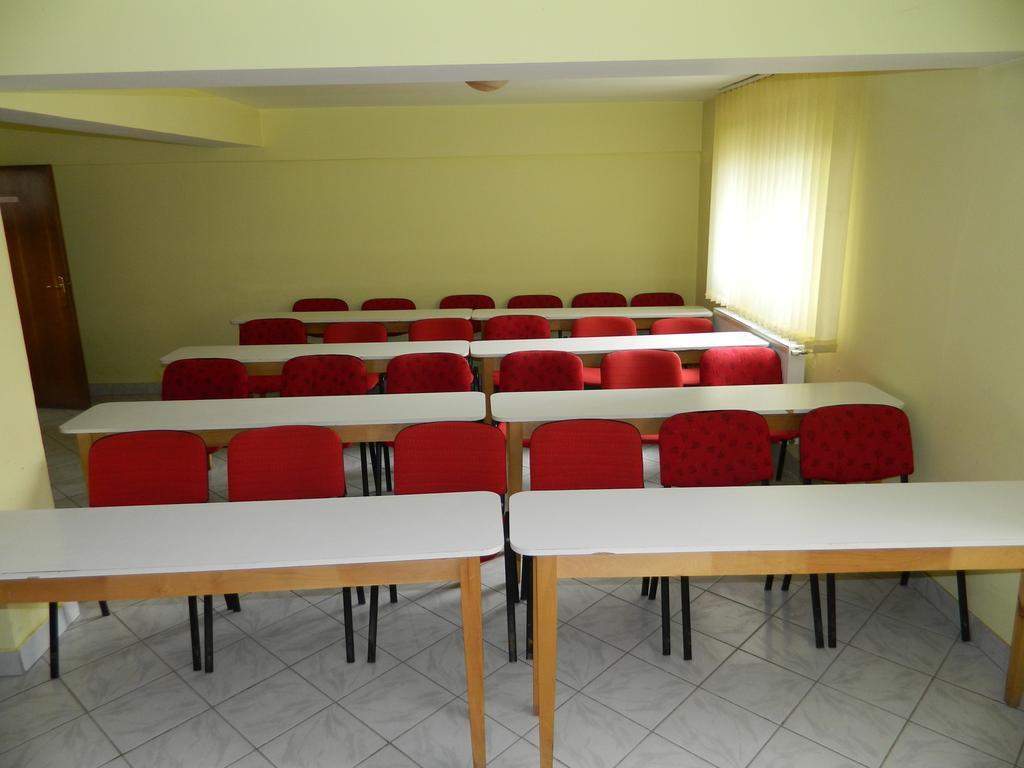 Hotel Mures Topliţa Esterno foto