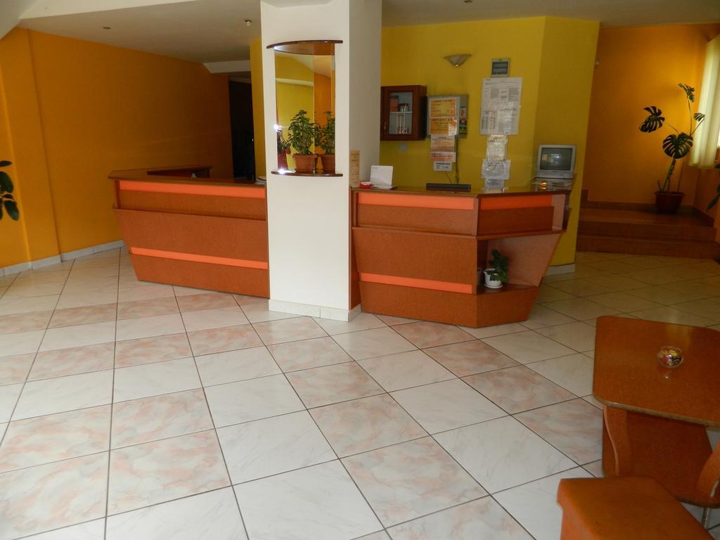 Hotel Mures Topliţa Esterno foto